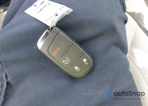 2019 Jeep Compass Sun And Wheel Fwd z USA, uszkodzony, nr VIN 3C4NJCBB3KT832263